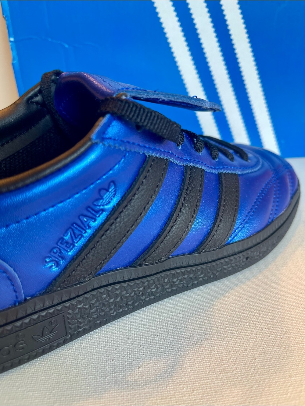 NIB ADIDAS HANDBALL SPEZIAL LT LUCID BLUE BLACK SNEAKERS WOMENS 8.5 - Picture 6 of 12